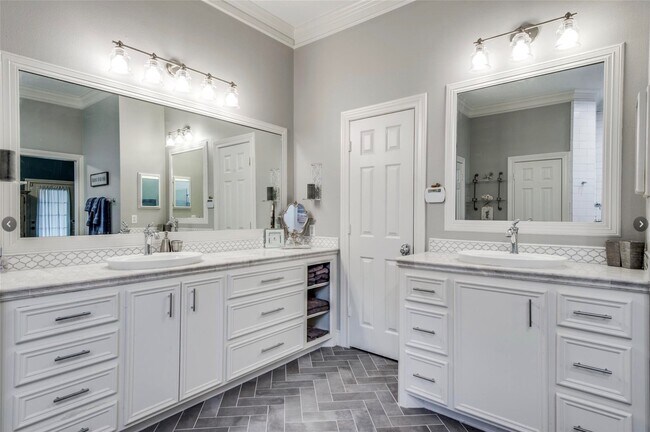 Building Photo - 16107 Wimbledon Forest Dr