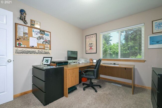 Building Photo - Desirable 3BD Ranch Home in Great Burton L...