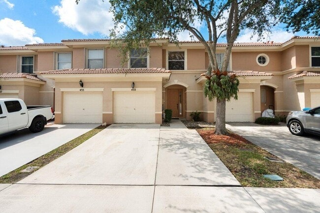Building Photo - 453 Rainbow Springs Terrace