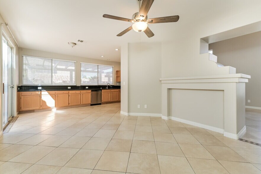 Building Photo - 1732 Blanchard Dr