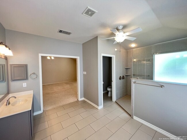 Building Photo - 1303 Bluff Forest