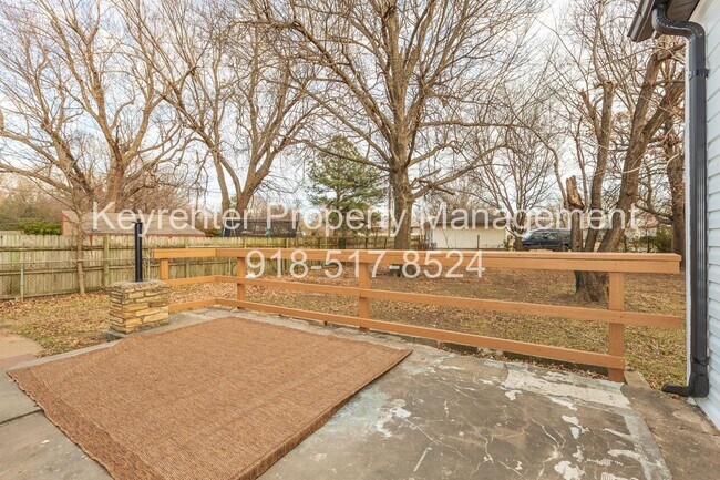 Building Photo - Beautiful 3 bedroom 1 bath, Available Now!