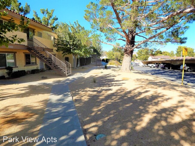 Building Photo - 16350 Pebble Beach Dr