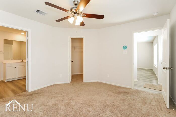 Building Photo - 25382 Cypress Bend Dr