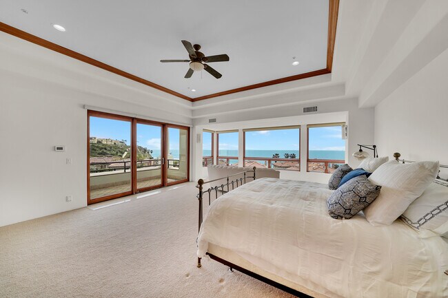 Building Photo - 30 Ritz Cove Dr