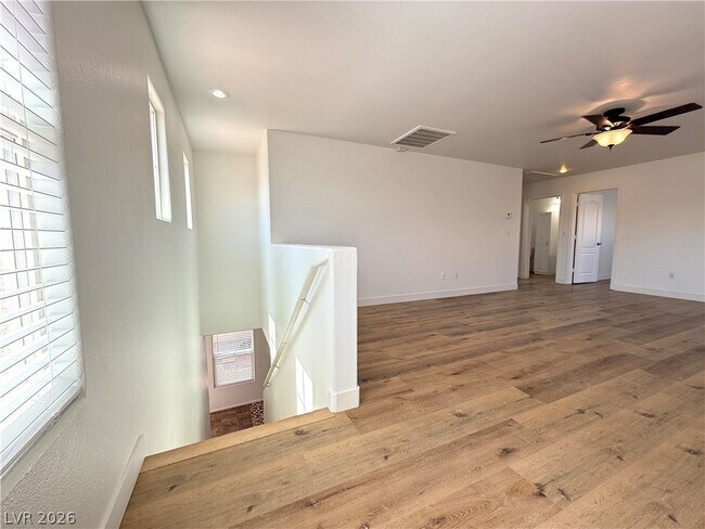 Building Photo - 11087 Deluna St
