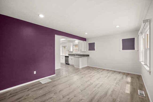 Building Photo - Charming Craftsman, Fully Updated — 3 Bed + Finished Basement on the West Side!