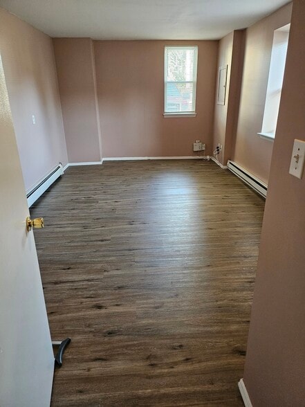 2nd bedroom - 730 Tatum St