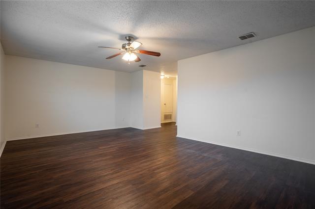 Building Photo - 4600 Waterford Dr