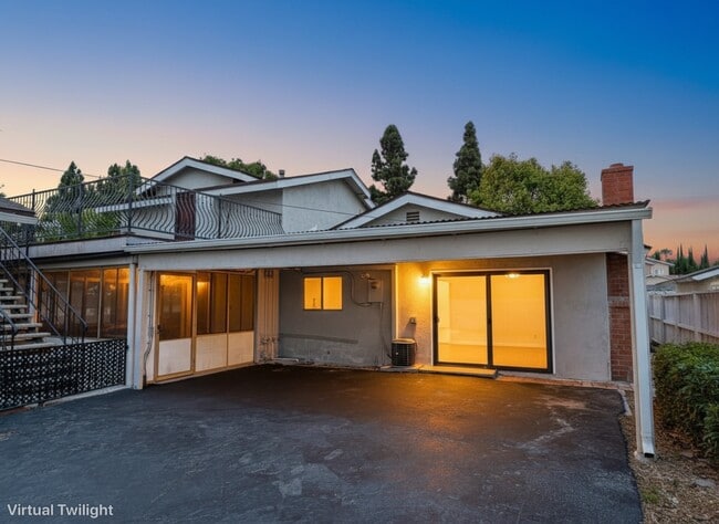 Building Photo - 2621 Damien Ave