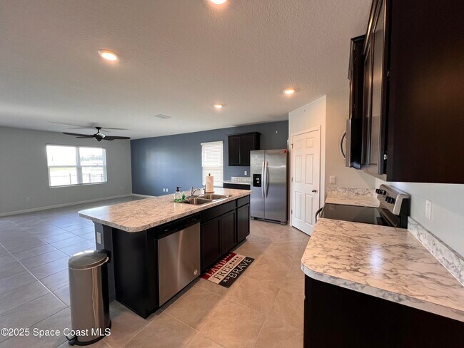 Building Photo - 4871 Talbot Blvd