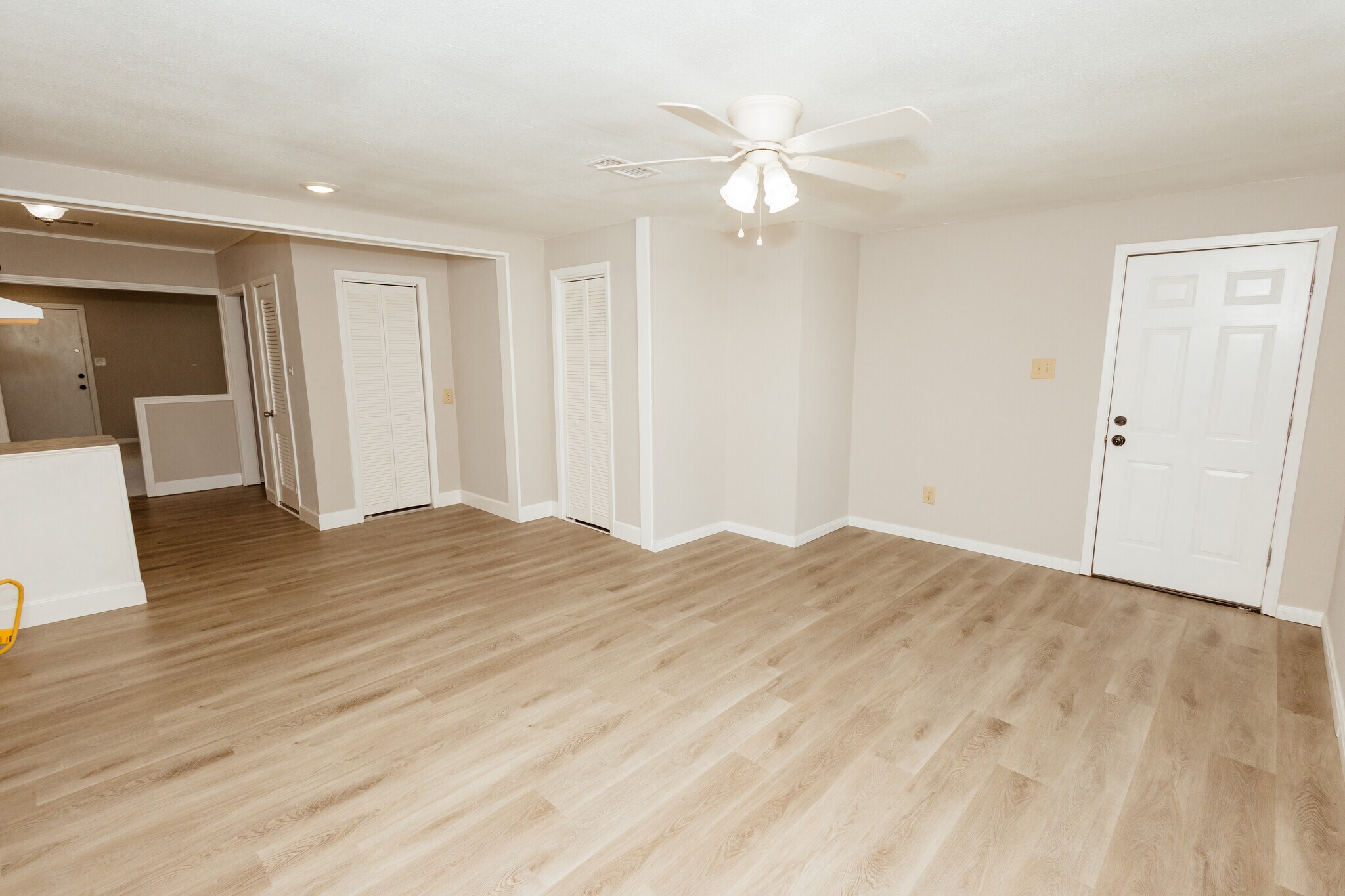 Building Photo - 3609 Cumberland Ave