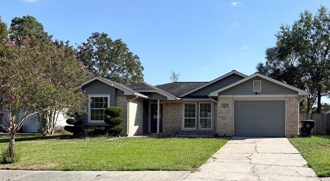 Building Photo - 9838 Golden Eagle St