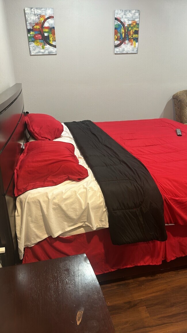 Building Photo - 2525 Isabela Terrace