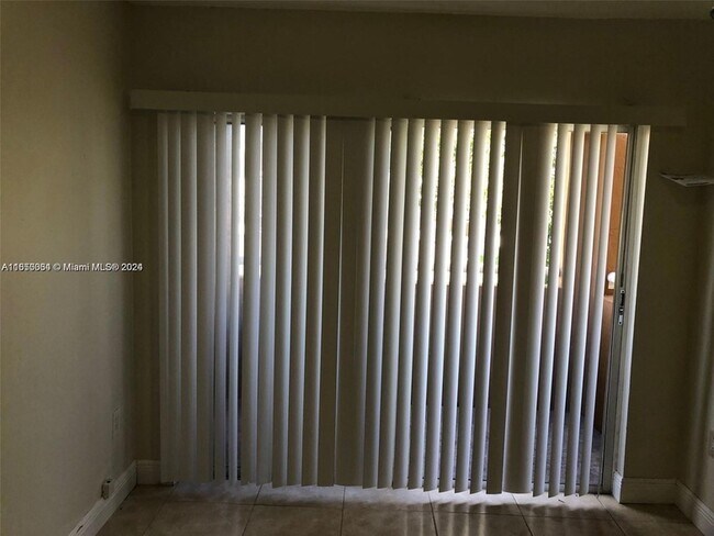 Building Photo - 6203 SW 131st Ct
