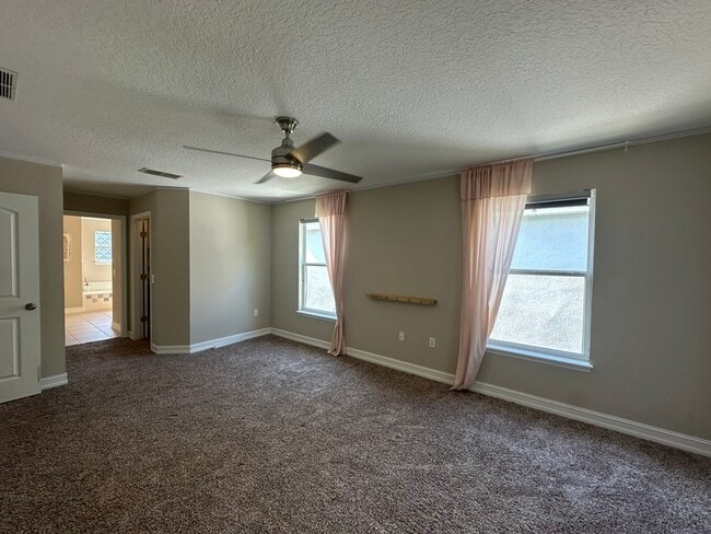 Building Photo - 6979 Bluestem Rd