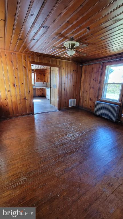 Building Photo - 174 Kriebel Rd