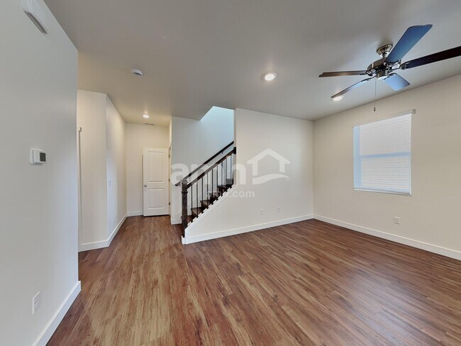 Building Photo - 4814 87th Ave NE