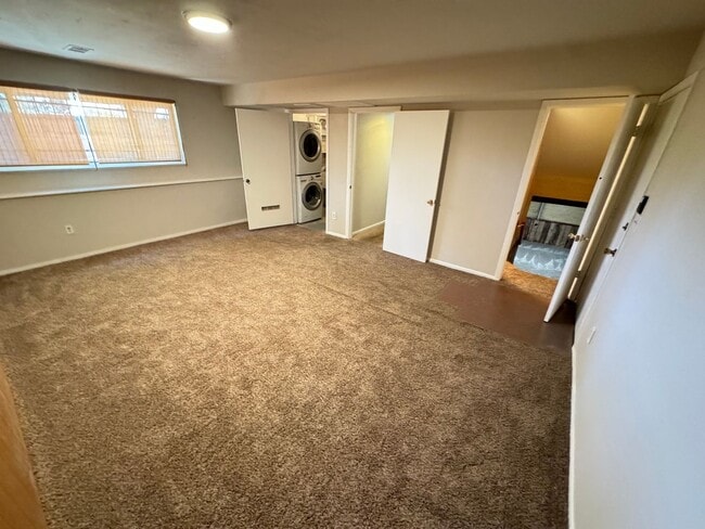 Building Photo - Lovely home in the Villas Community - Age Restricted Community 55+
