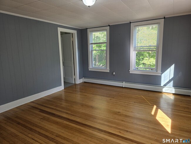 Building Photo - 440 Taylor Hill Rd