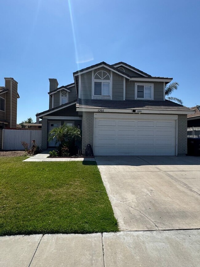 Building Photo - 1351 N Christobal Ln