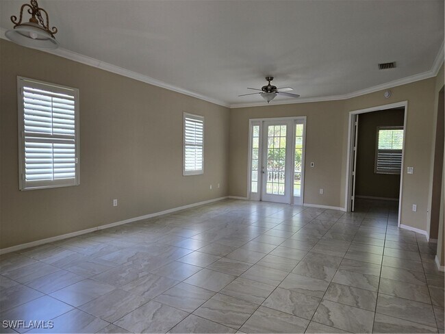 Building Photo - 1020 Peggy Cir