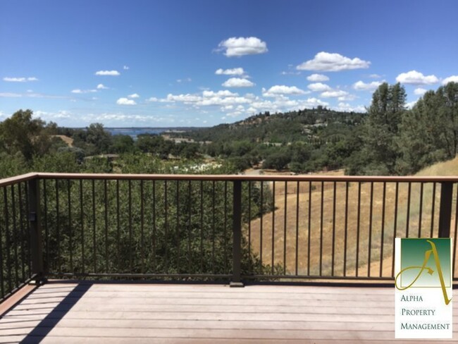 Building Photo - Nice view of Folsom Lake