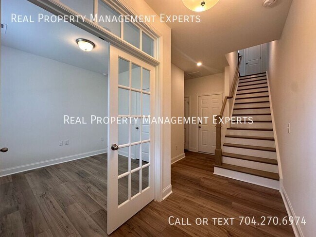 Building Photo - 5027 Layman Dr