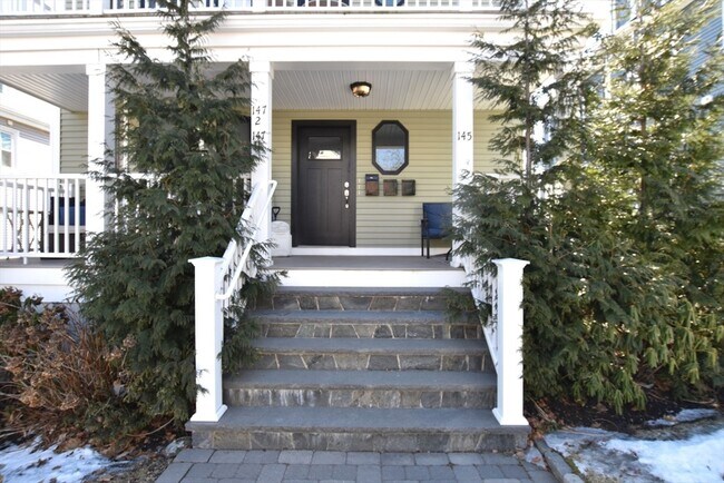 Building Photo - 145-147 Spruce St