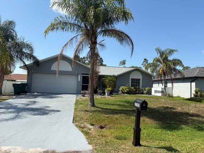 Primary Photo - 22505 Amigo Ave
