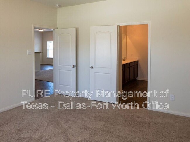 Building Photo - 14307 Bridgeview Ln