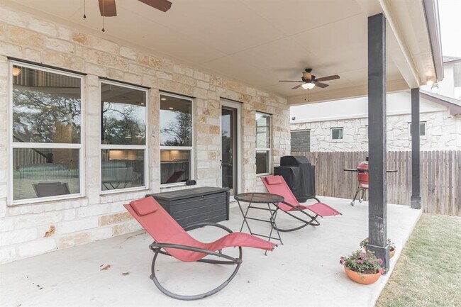 Building Photo - 7100 Trissino Dr