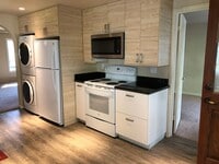 Building Photo - 2 Bedroom cottage,  quiet rural setting