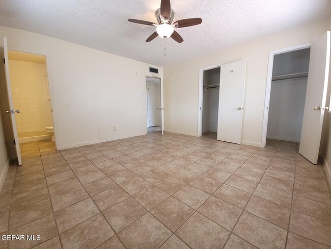 Building Photo - 240 Ferrari Ct