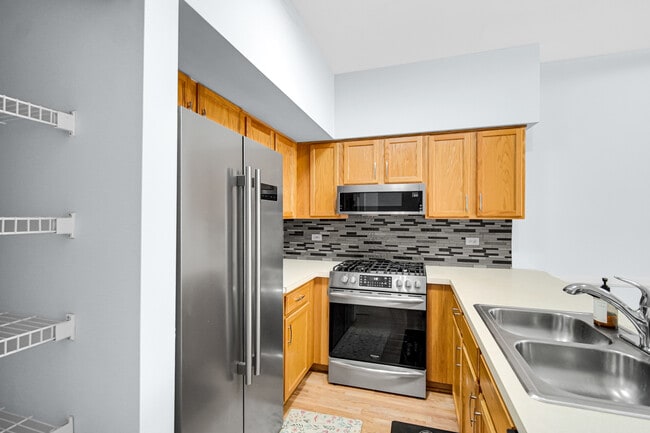 Building Photo - 14857 W Victoria Xing