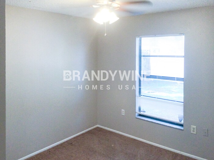 Building Photo - 2510 E Curtis St