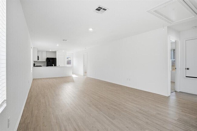 Building Photo - 23513 Tiny Moons Wy