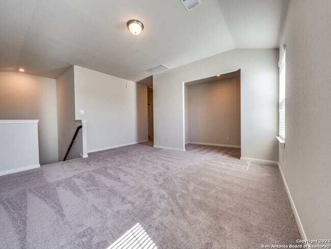 Building Photo - 25853 Posey Dr