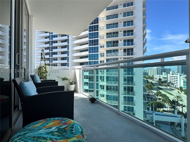 Building Photo - 3001 S Ocean Dr