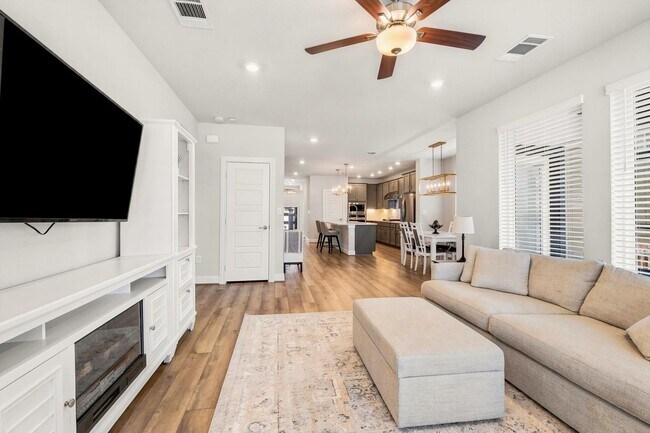 Building Photo - Elegant Living with Space to Spare | 4 Bed • 3.5 Bath