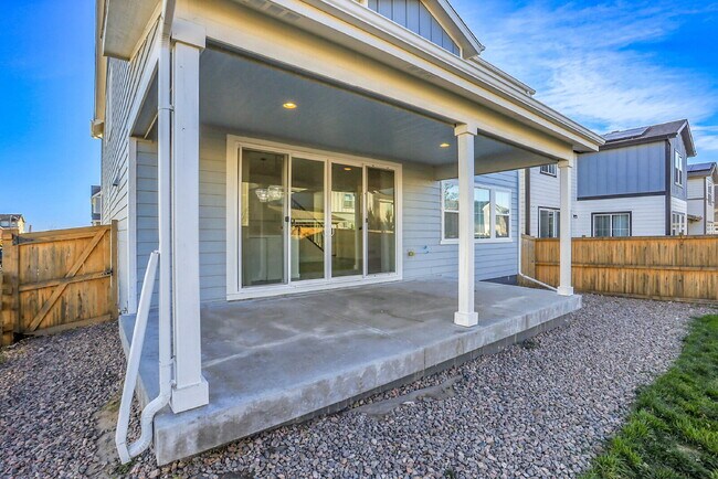 Building Photo - $3,050.00, 4-bed, 3.5-bath, located in Aurora with beautiful finishes.