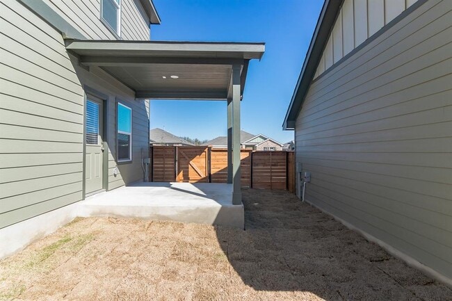 Building Photo - 101 Rioja