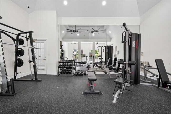 Building Photo - 1330 Old Spanish Trl