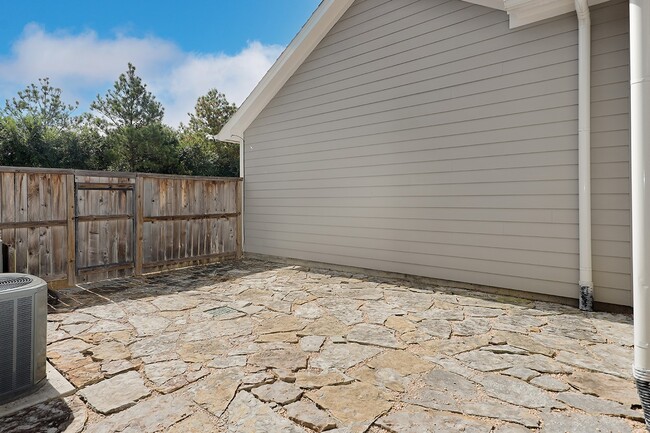 Building Photo - 154 Kendrick Pines Blvd