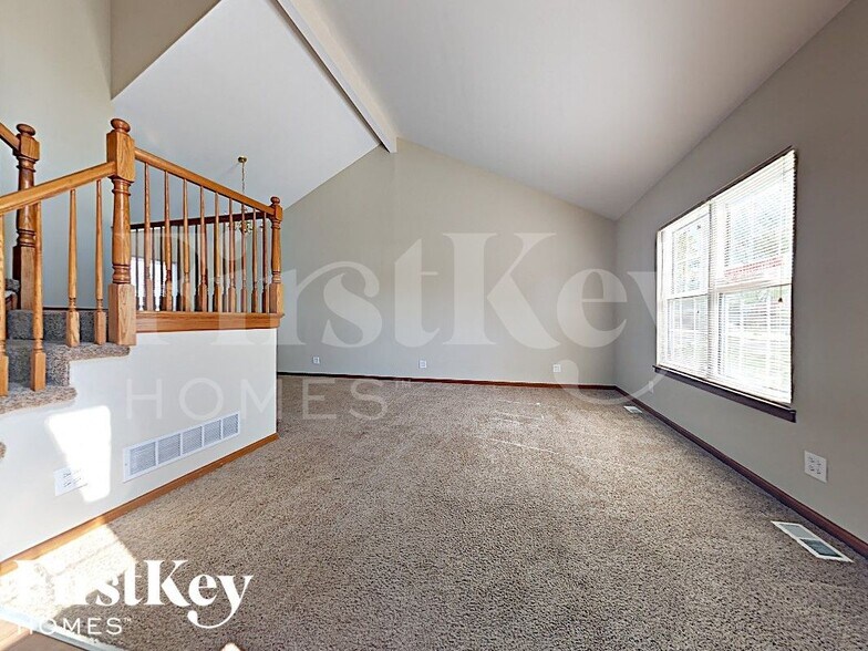 Building Photo - 1203 Quail Dr