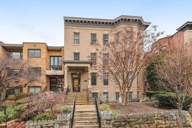 Building Photo - 1323 Clifton St NW