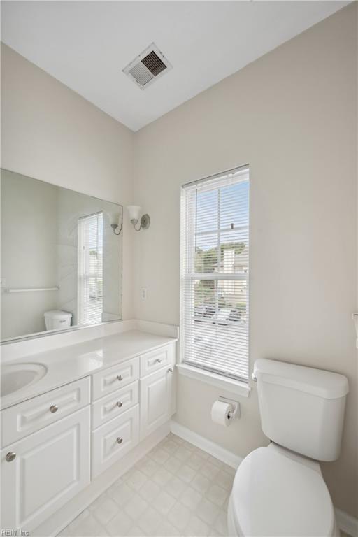 Building Photo - 2412 Wessington Dr
