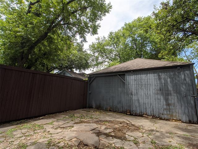 Building Photo - 5457 Longview St