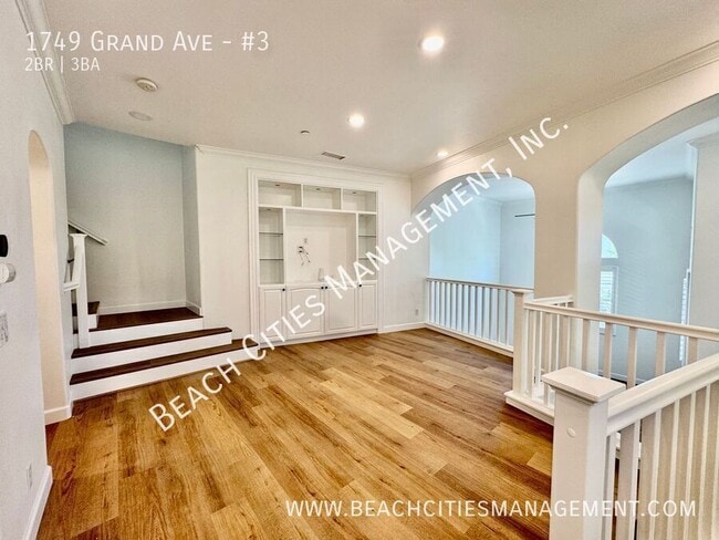Building Photo - 1749 Grand Ave