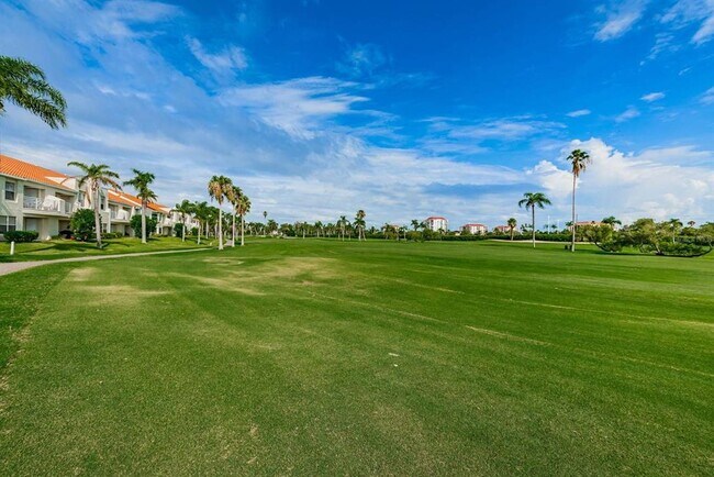 Building Photo - 6151 Bahia Del Mar Blvd S